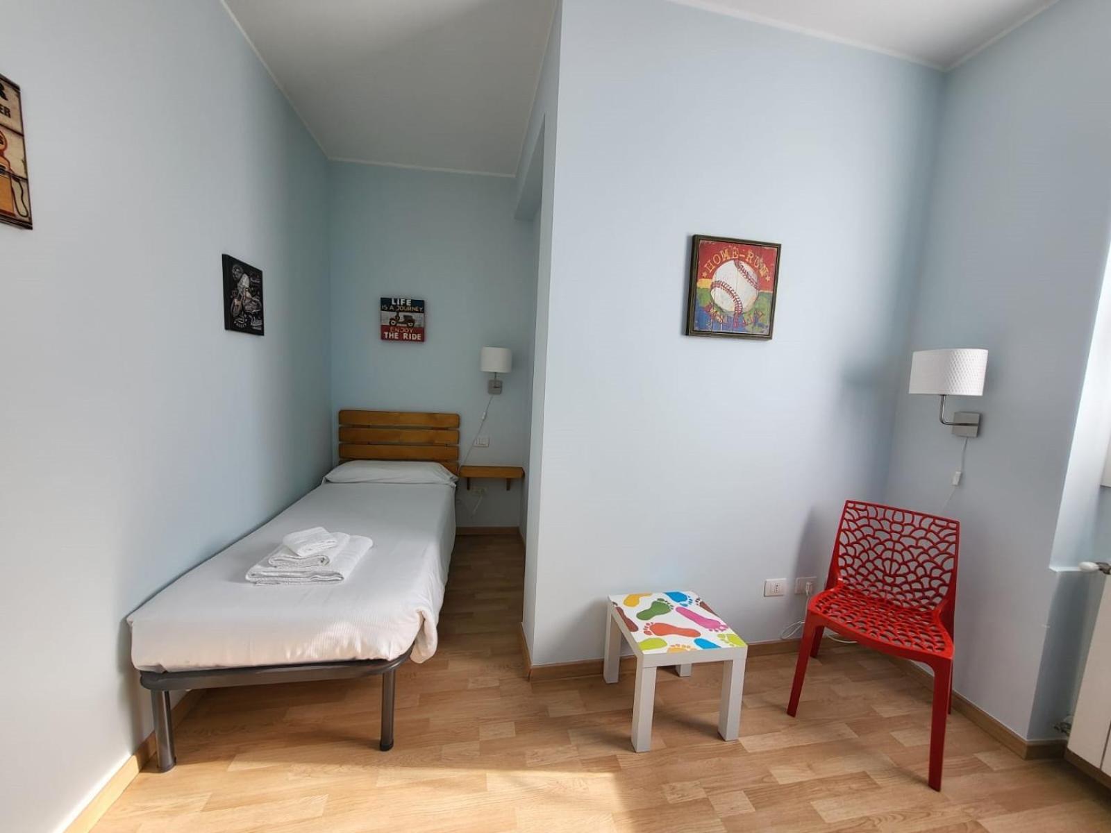 Red Apartment - Residenza Silvana Verbania Luaran gambar