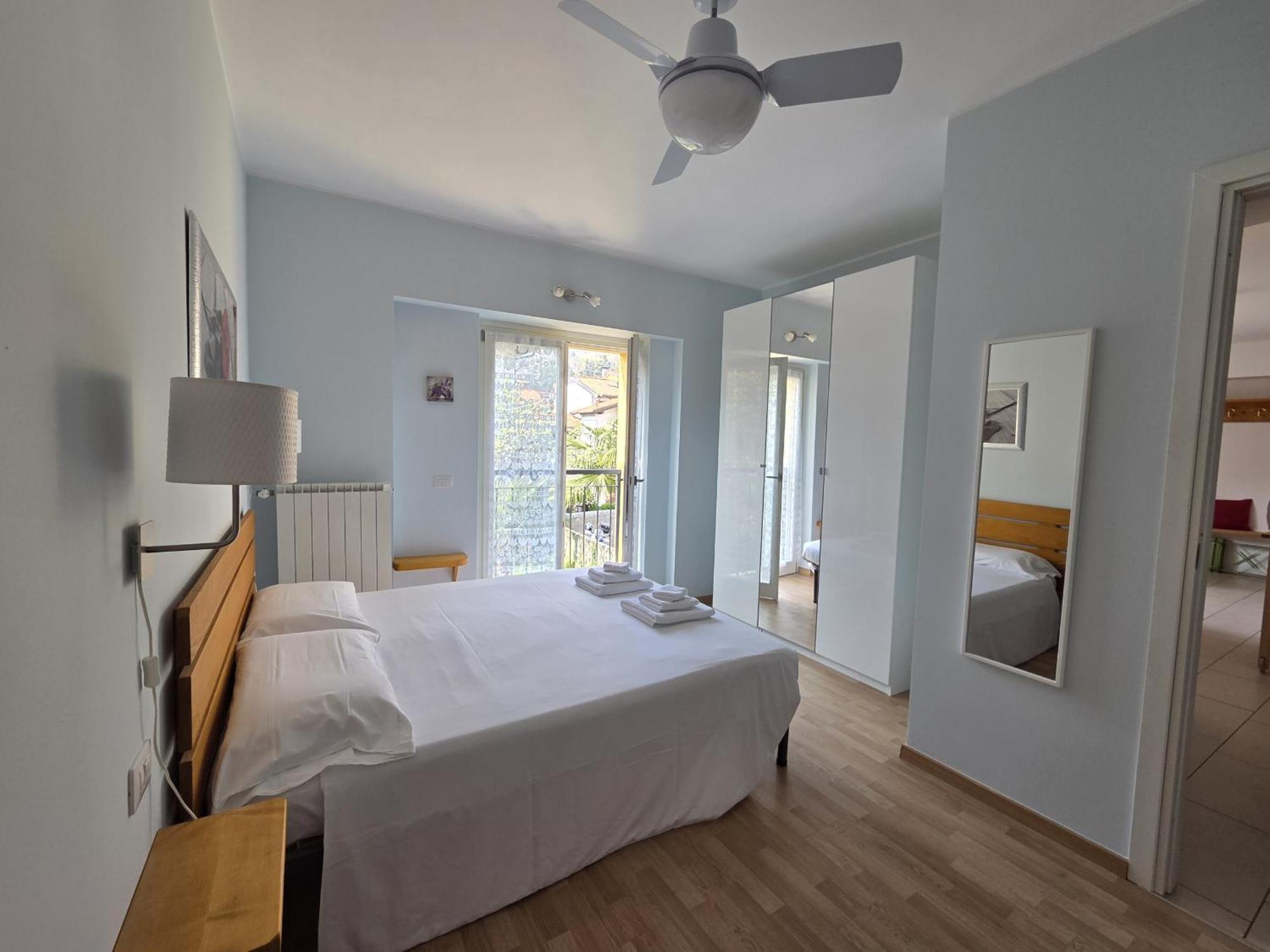Red Apartment - Residenza Silvana Verbania Luaran gambar